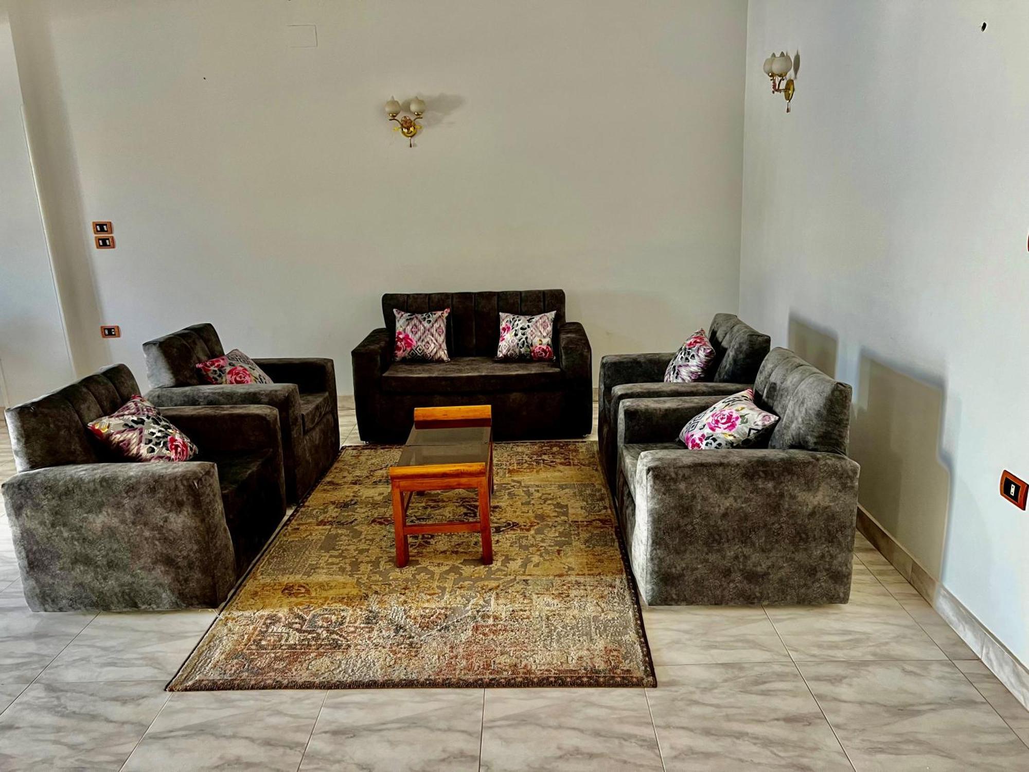 Appartamento Full Moon House Luxor Esterno foto