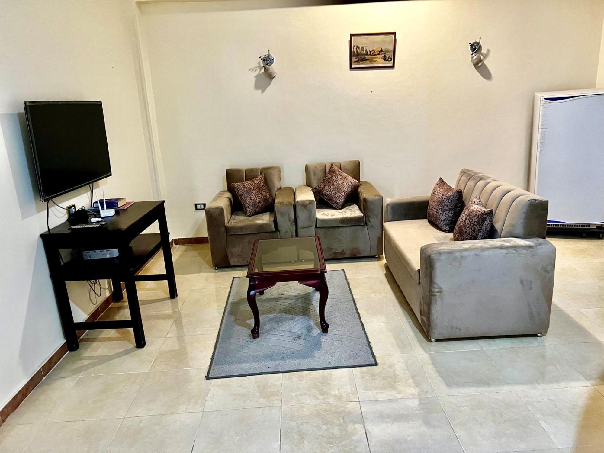 Appartamento Full Moon House Luxor Esterno foto
